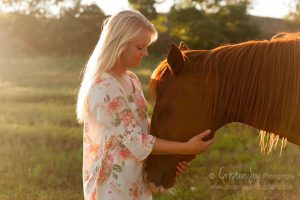 Read more about the article Savanna {Senior Shoot}